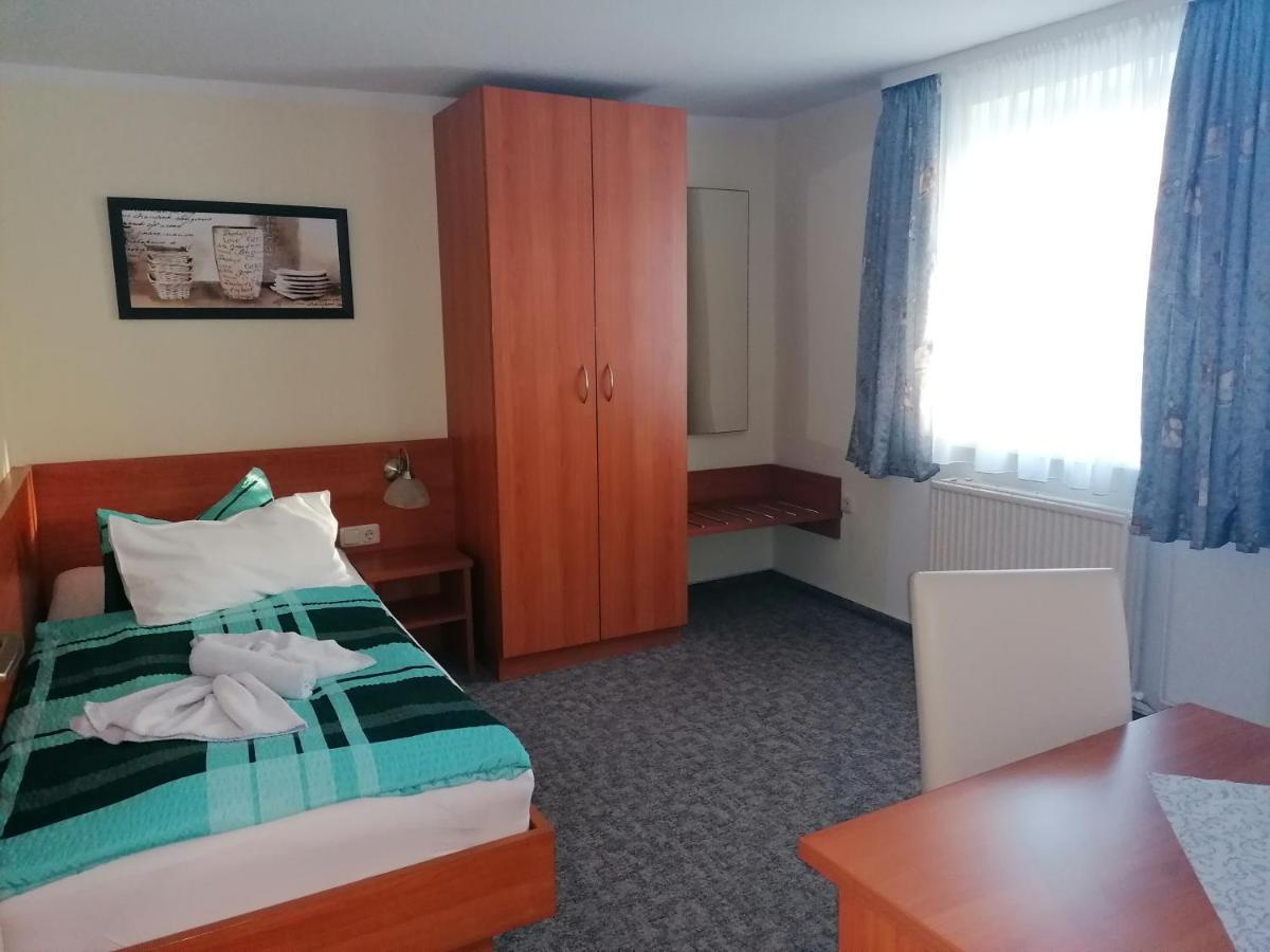 Hotel Garni Zum Goldenen Ring Quedlinburg Εξωτερικό φωτογραφία