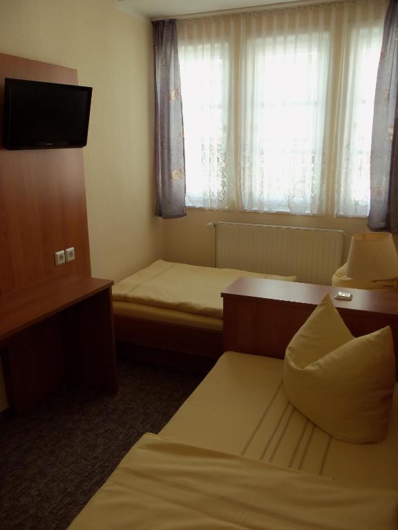 Hotel Garni Zum Goldenen Ring Quedlinburg Δωμάτιο φωτογραφία
